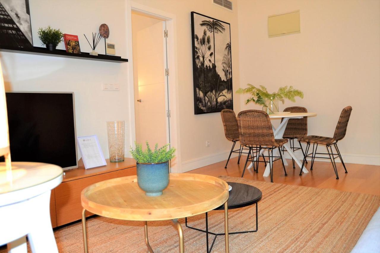Coqueto Apartamento Junto A La Catedral De Malaga. Apartment Екстериор снимка